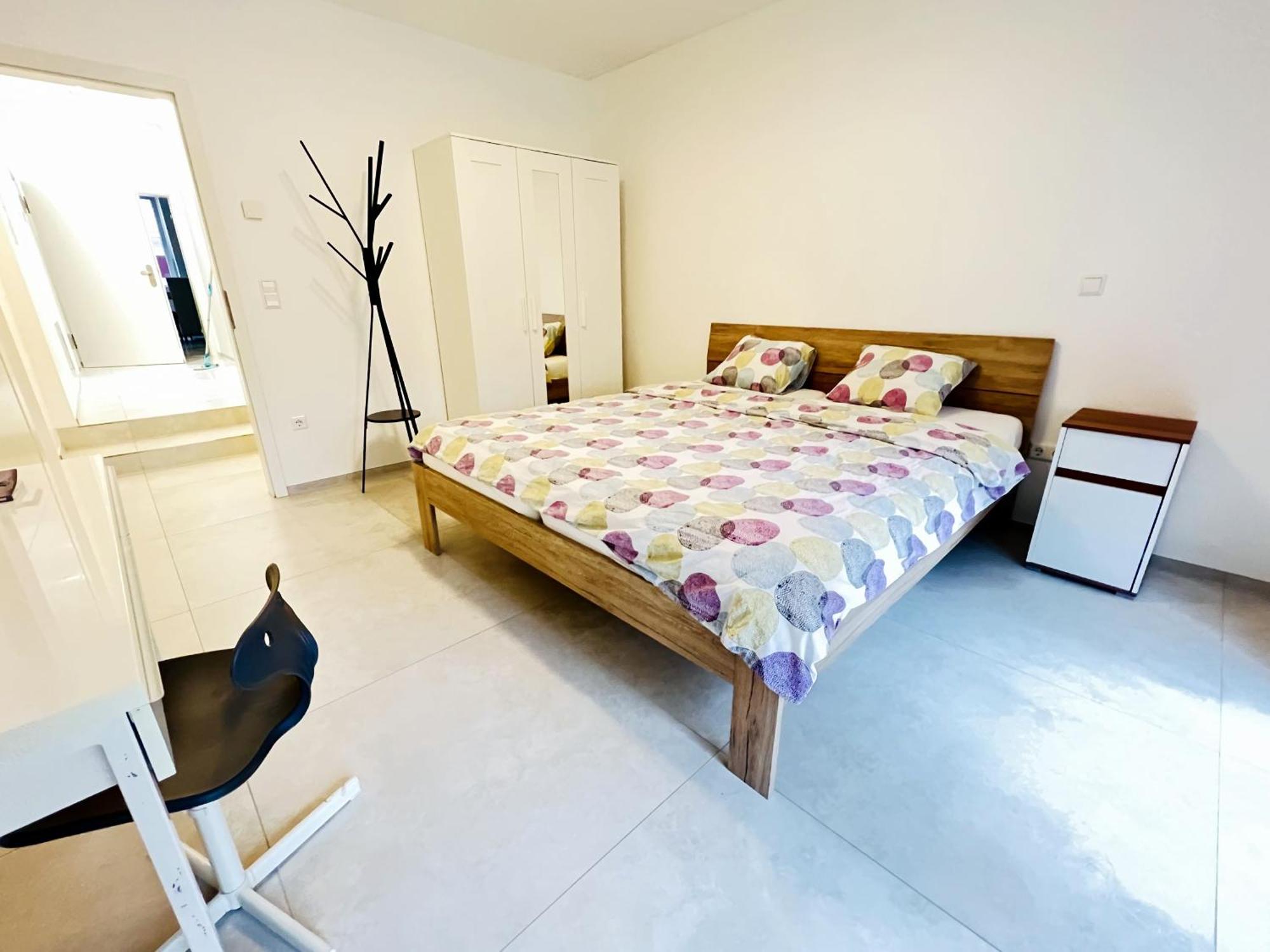 Apartment - Rue Du Canal *
